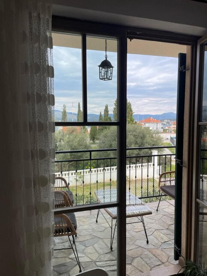 Apartments Villa Kameja Donji Okrug  Eksteriør bilde