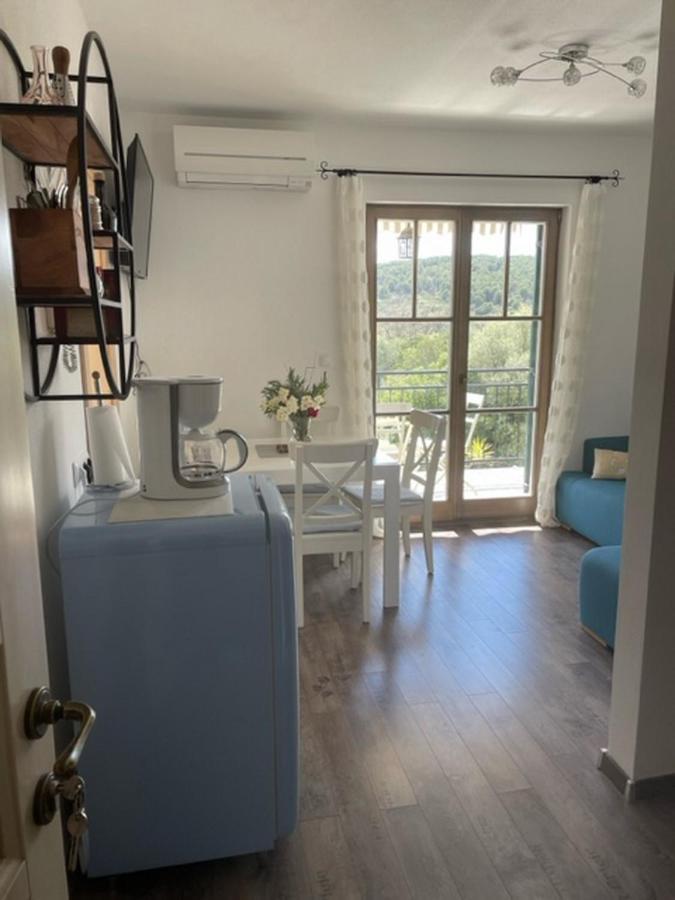 Apartments Villa Kameja Donji Okrug  Eksteriør bilde